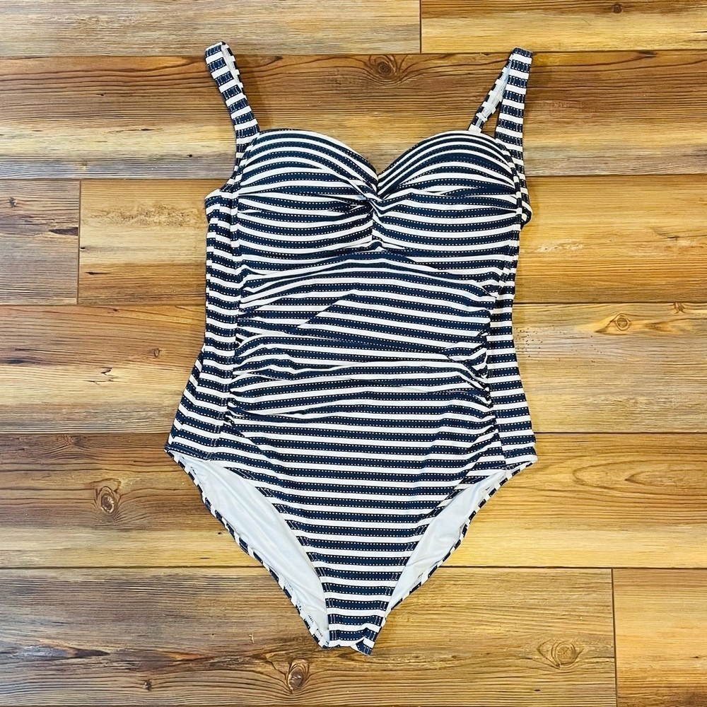 Women’s NIPTUCK Shaping Swimsuit Navy Blue and White Stripe Size 12